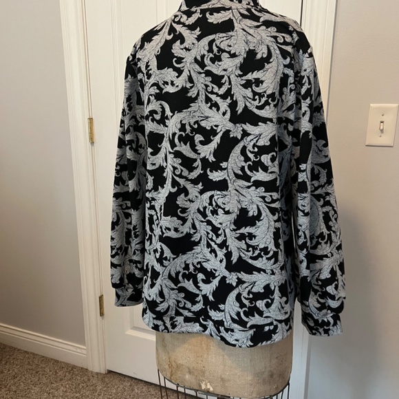 Soft Surroundings Black Grey Swirls Floral Dressy Pullover 1/4 zip L - Picture 4 of 7